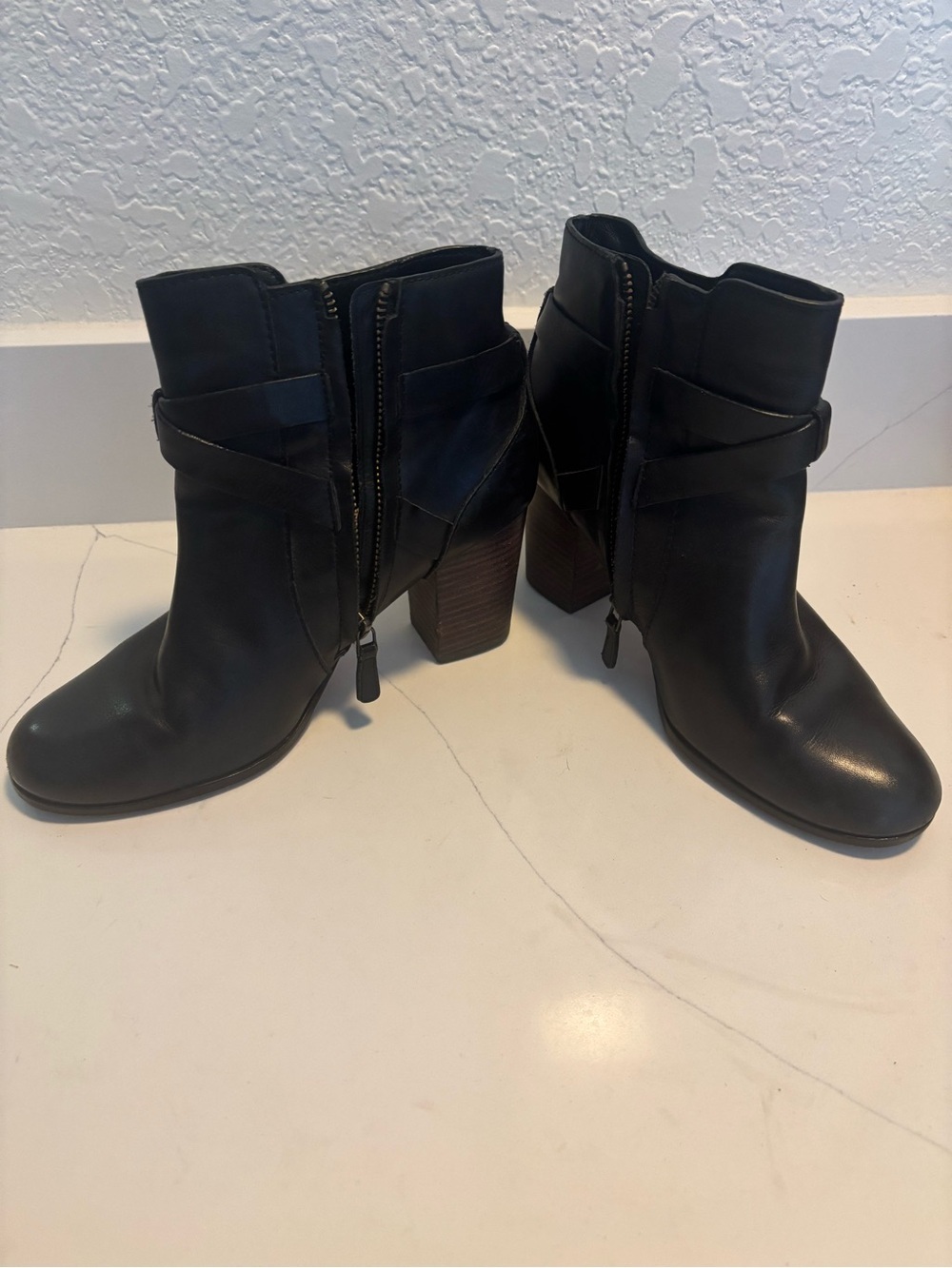 Cole Haan Women's Cassidy Buckle Leather Ankle Boot Black Leather Sz 8B